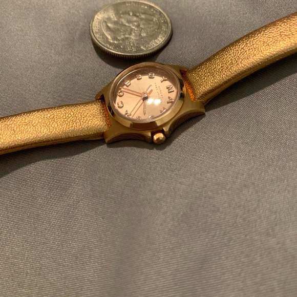 Marc Jacobs Watch - Picture 9 of 11